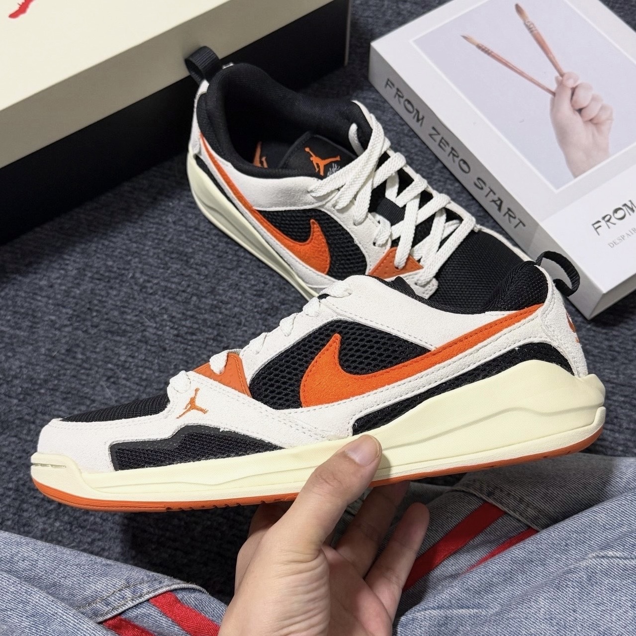 NIKE JORDAN CMFT ERA 白黑橘 拼接 網布 麂皮 休閒鞋 HJ6777-018