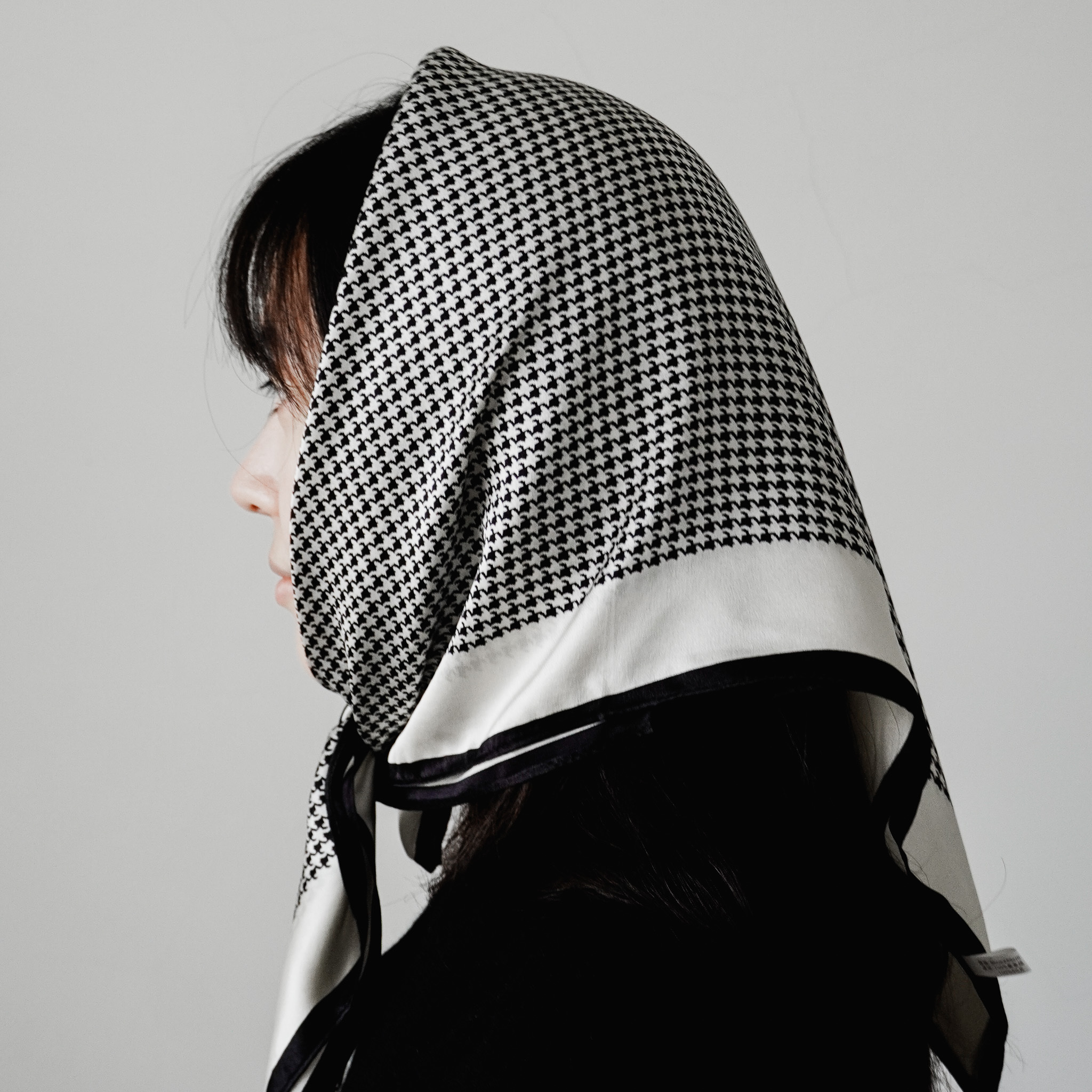 優雅印花真絲方巾 共三款