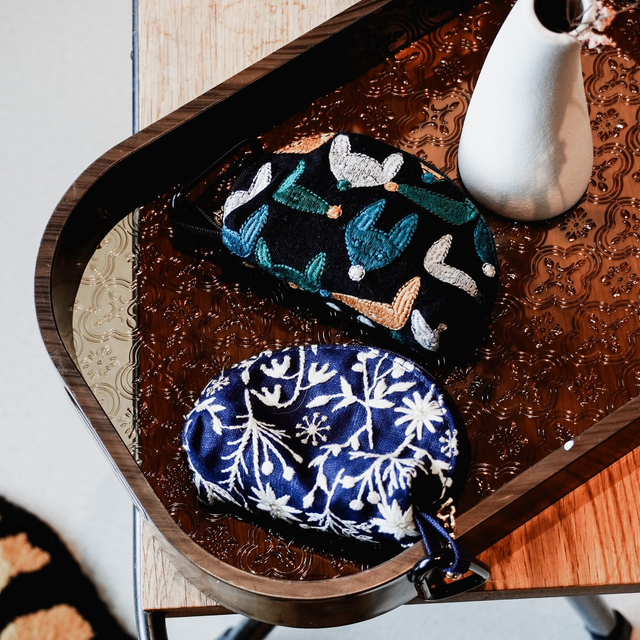 日系刺繡收納小包 兩色售