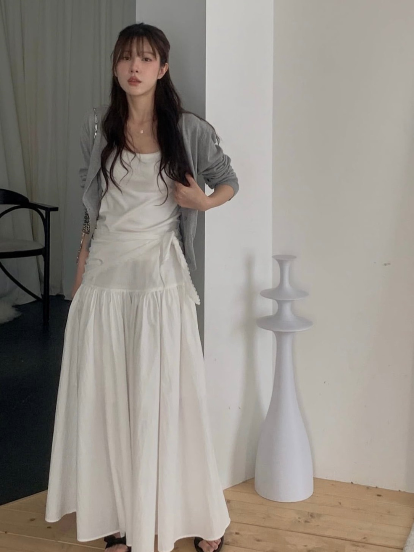 Ginny 高腰收腹傘裙 (附三角綁帶)  [2色 / S,M ]