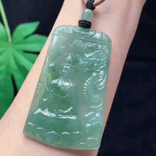 315329 翡翠冰種晴底御龍觀音