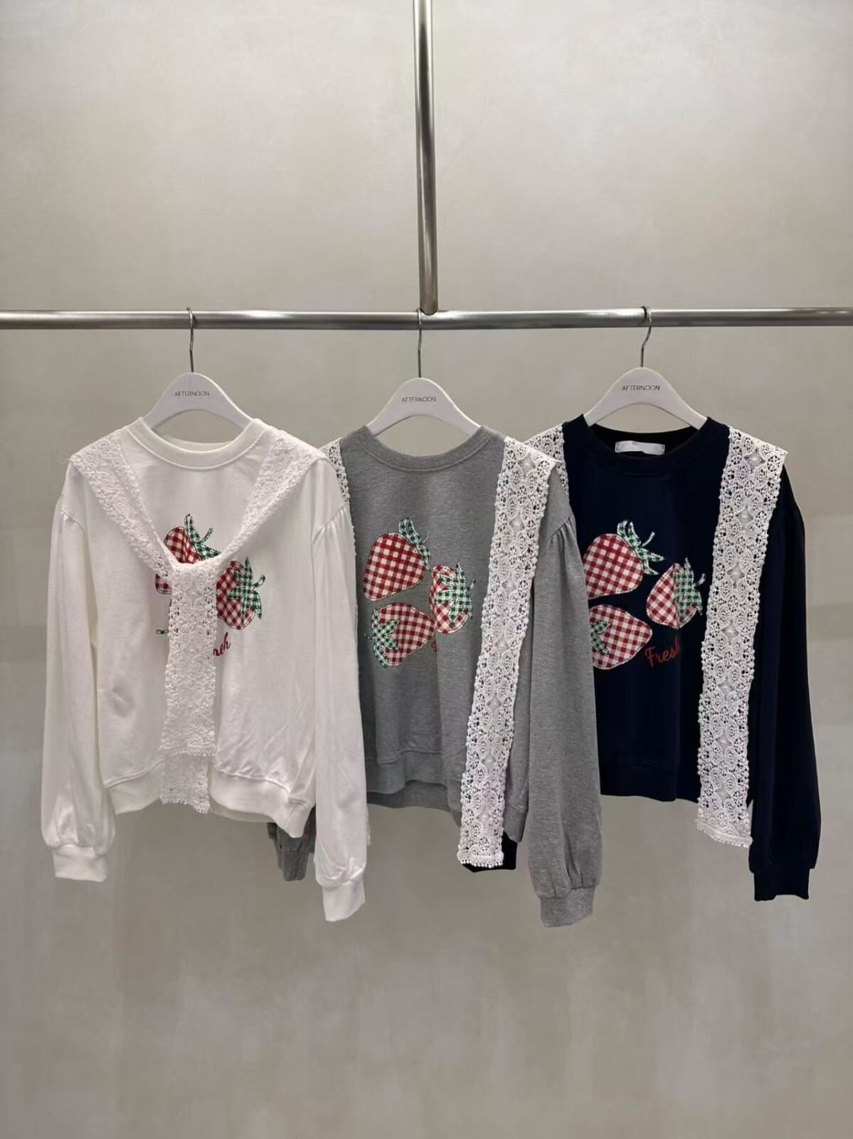 AF6022 蕾絲披肩草莓衛衣