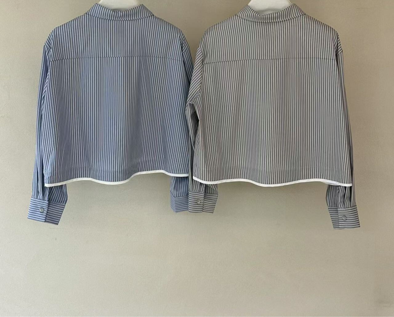 050713 條紋短版襯衫 - 藍色