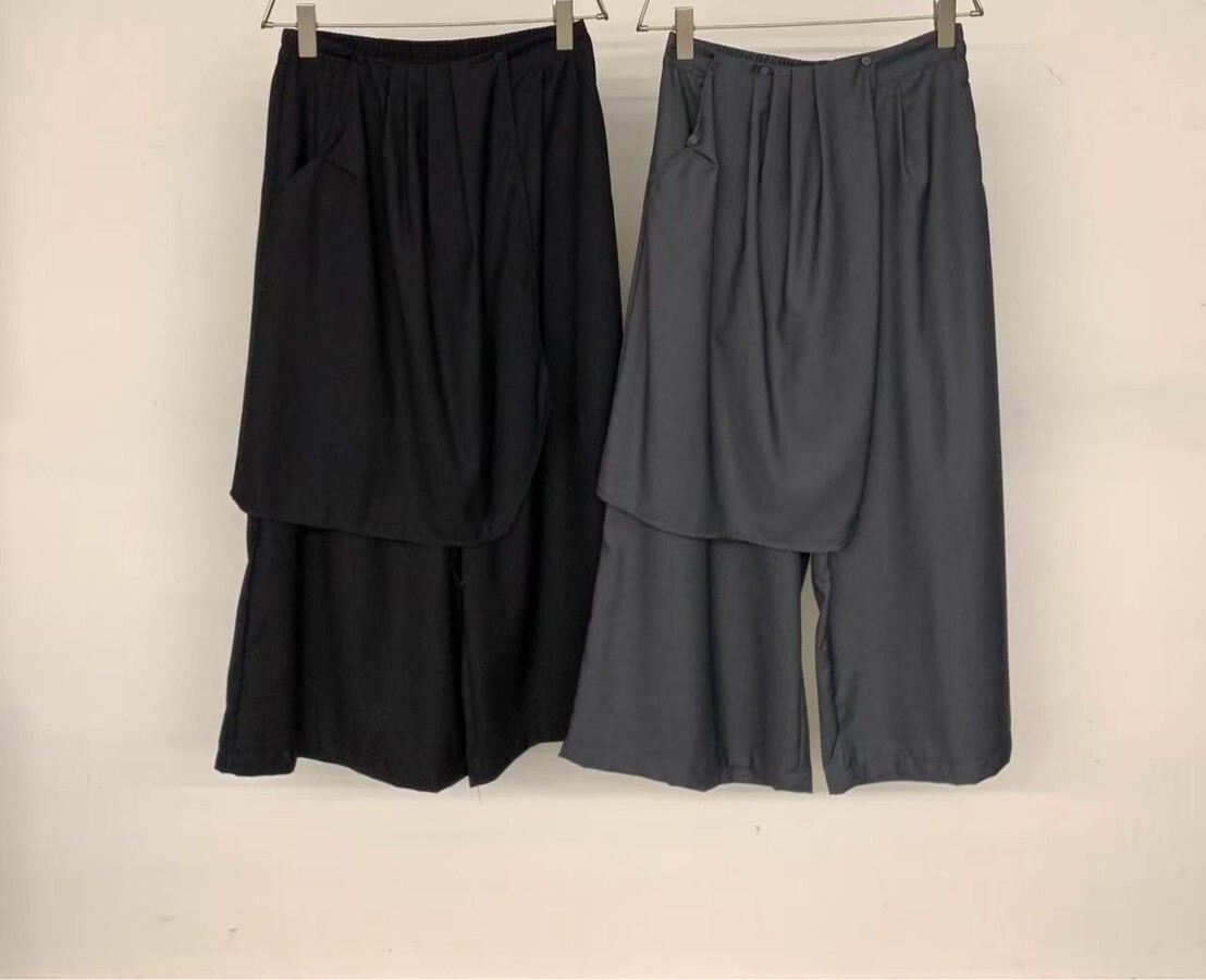 060411 多層次片裙寬褲 - 灰