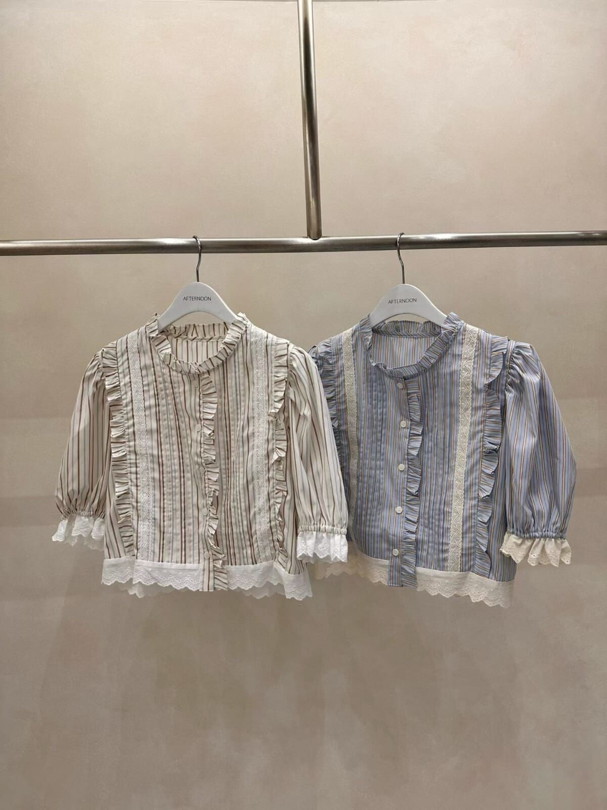 AF6031 荷葉花邊宮廷上衣