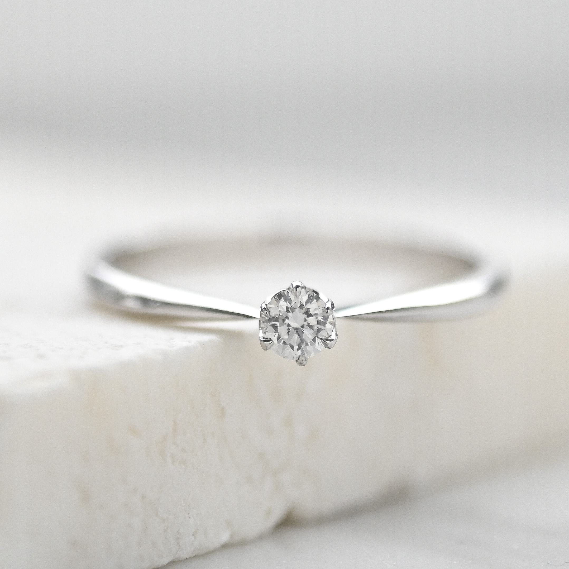 #(13) 18K Little Promise Diamond Ring 0.10ct