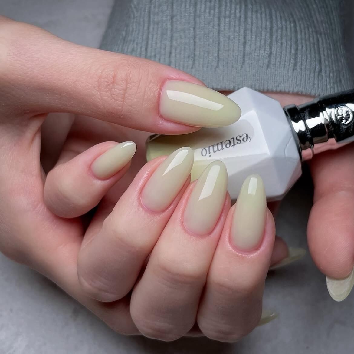 Estemio ESY11 -- Florist