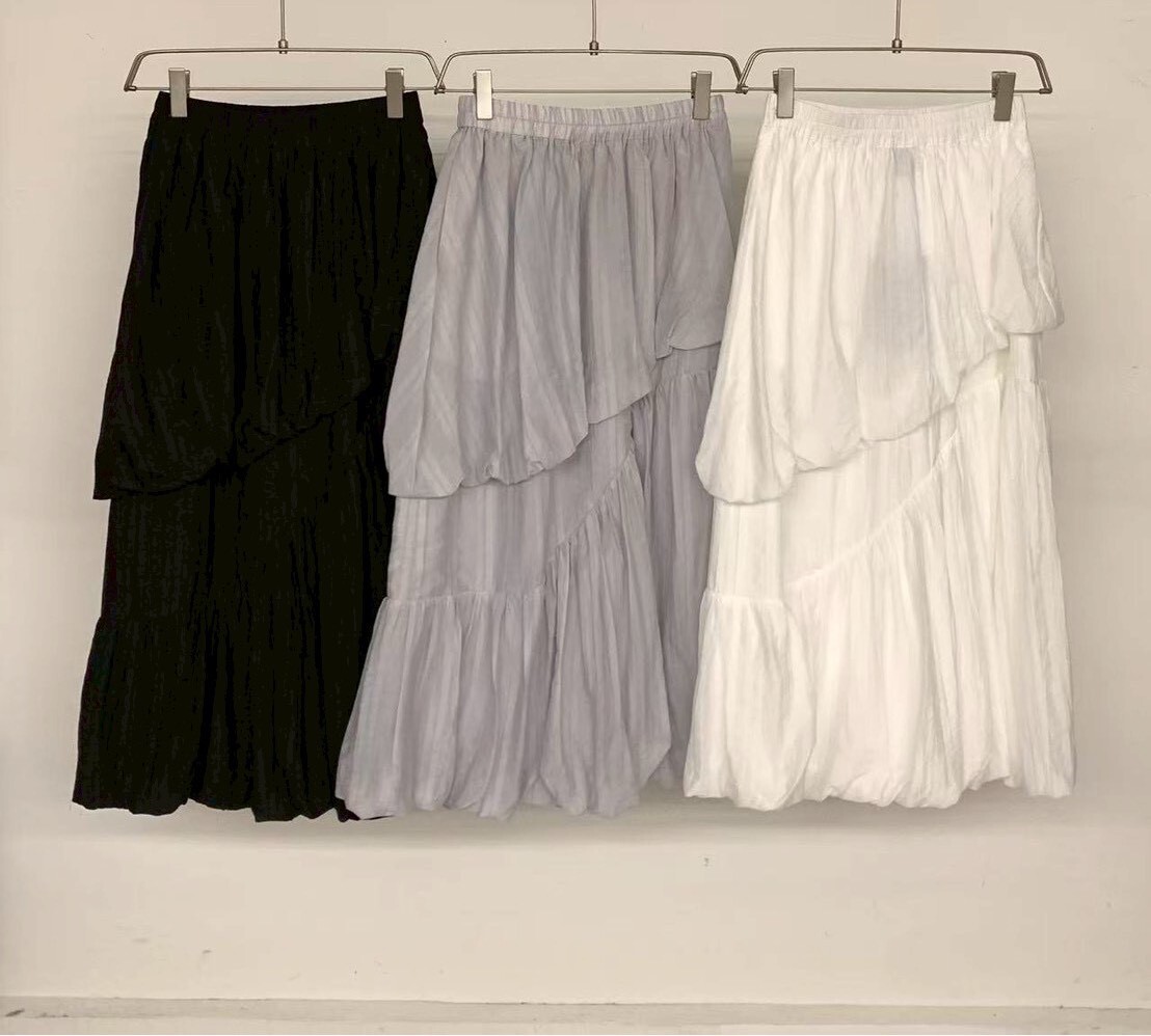 060277 小眾設計款! 雙層斜切花苞裙- 3 colors