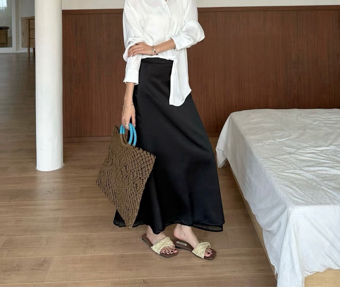 060293 緞面雙層半裙 - 黑