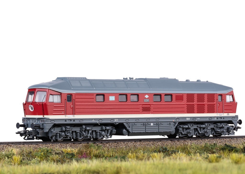 Trix 22407 HO Scale Class 132 Diesel Locomotive