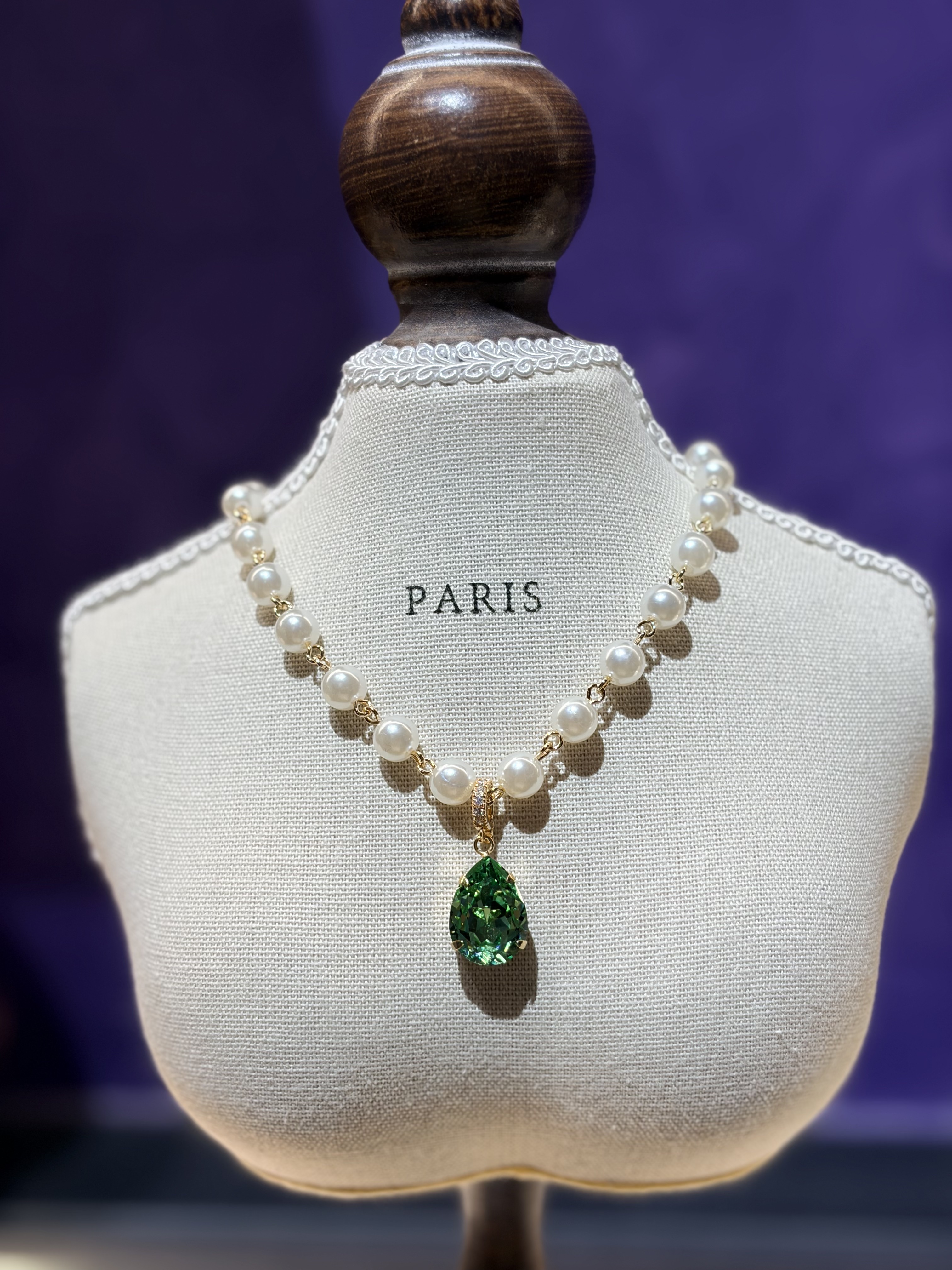 Salon de Peony 淺綠寶石項鍊