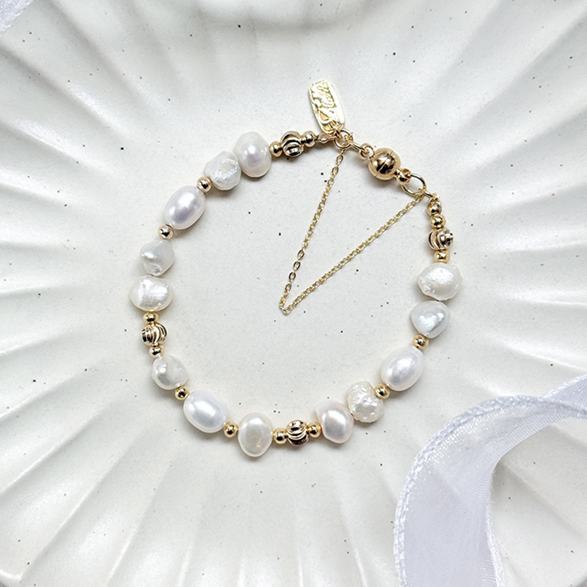 B06 / 母親節限定 • 拾個月的守護 • 懷抱 – 巴洛克珍珠 – 手鍊