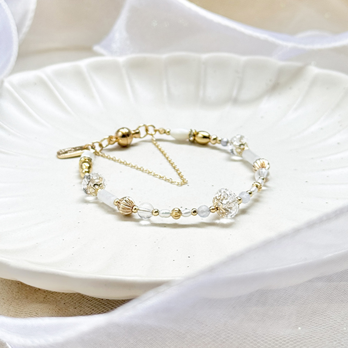 B04 / 守護石 • 四月誕生石 – 白水晶 – 手鍊