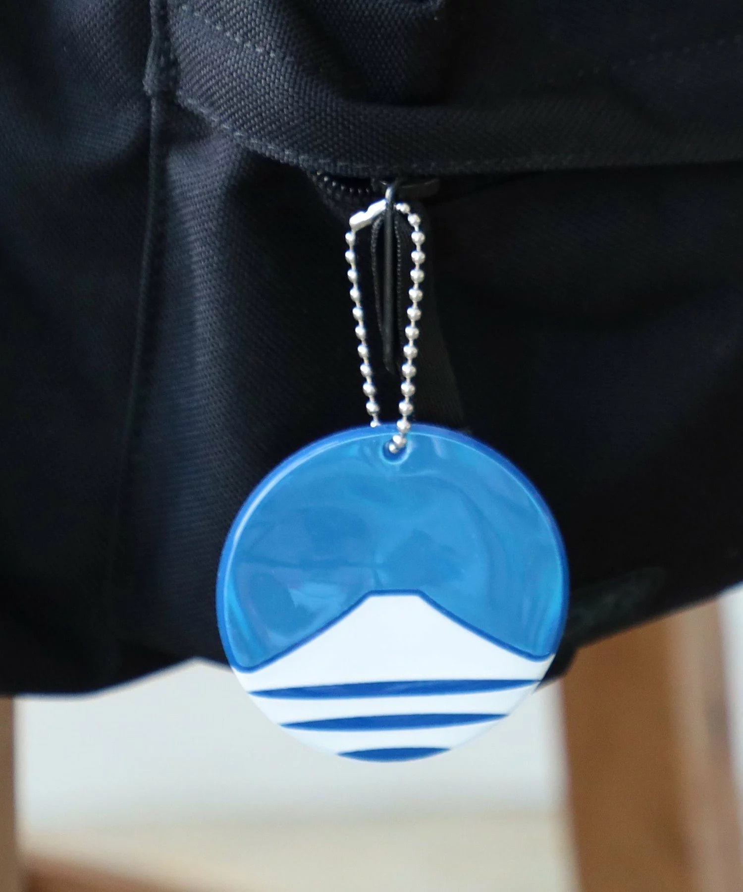 日本製BEAMS JAPAN富士山反光交通安全吊牌(3色)D1696