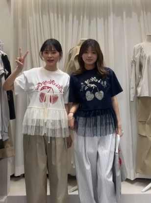 AF6048 透紗點點背心