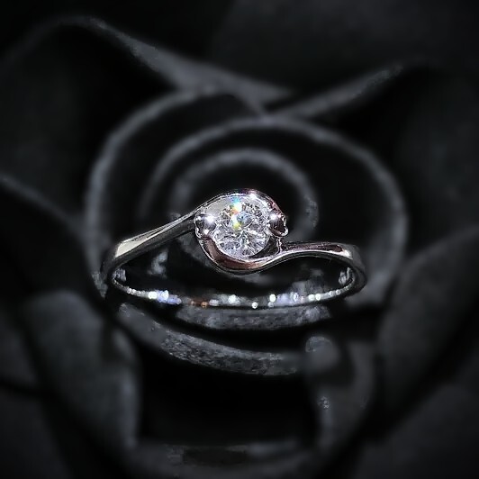 全新18K白金【單粒15份鑽石】戒指