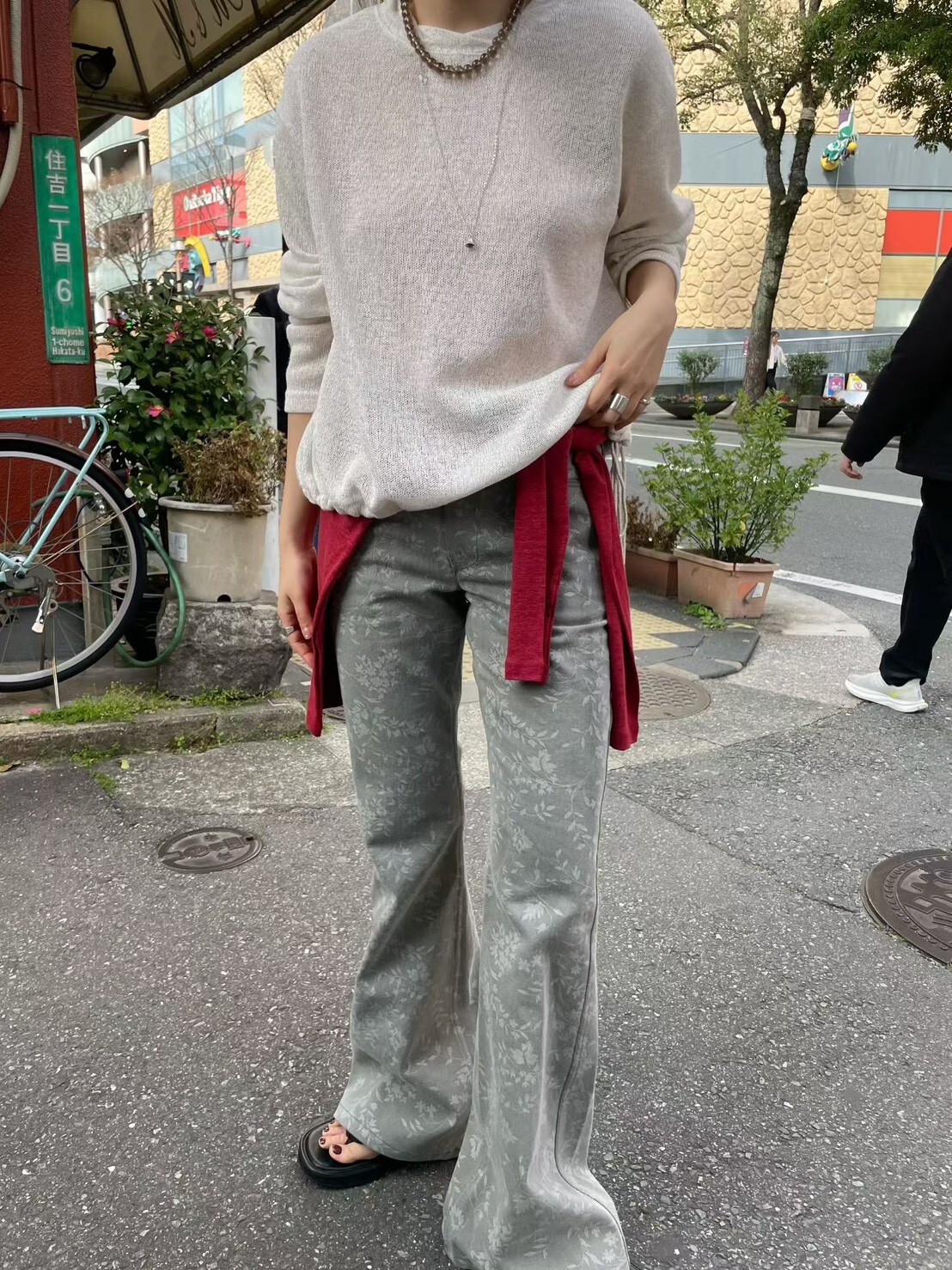 花印灰喇叭長褲