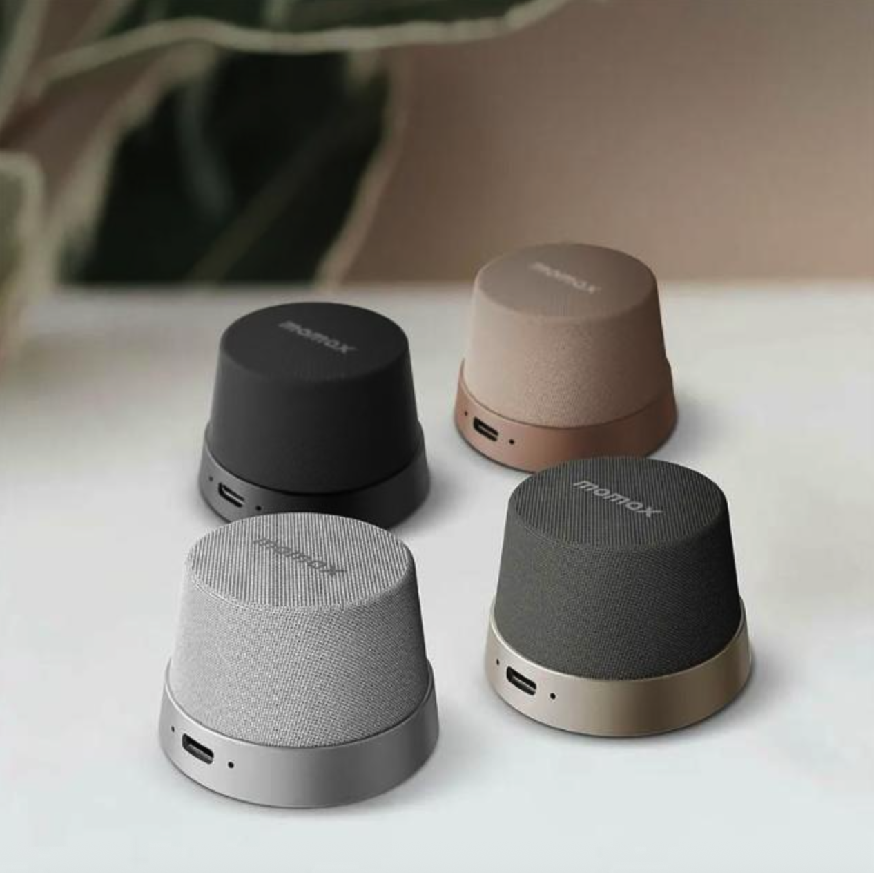 【限時開團 3/31🔥 晚上12:00準時收單！！ 】Momax 1-Vibe Go 迷你磁吸支架無線音響 套組再贈頸掛繩