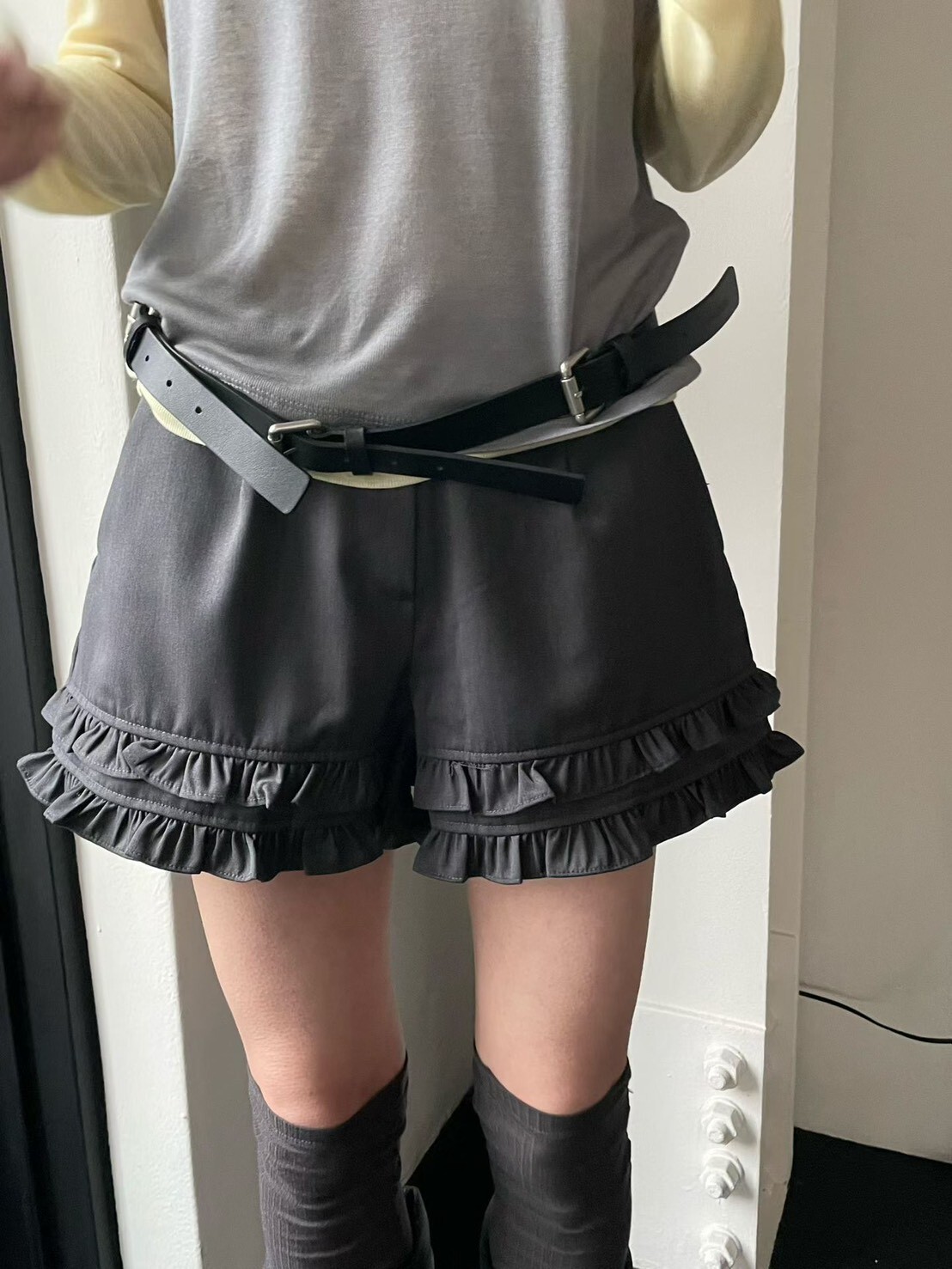 雙圈荷葉西裝短褲