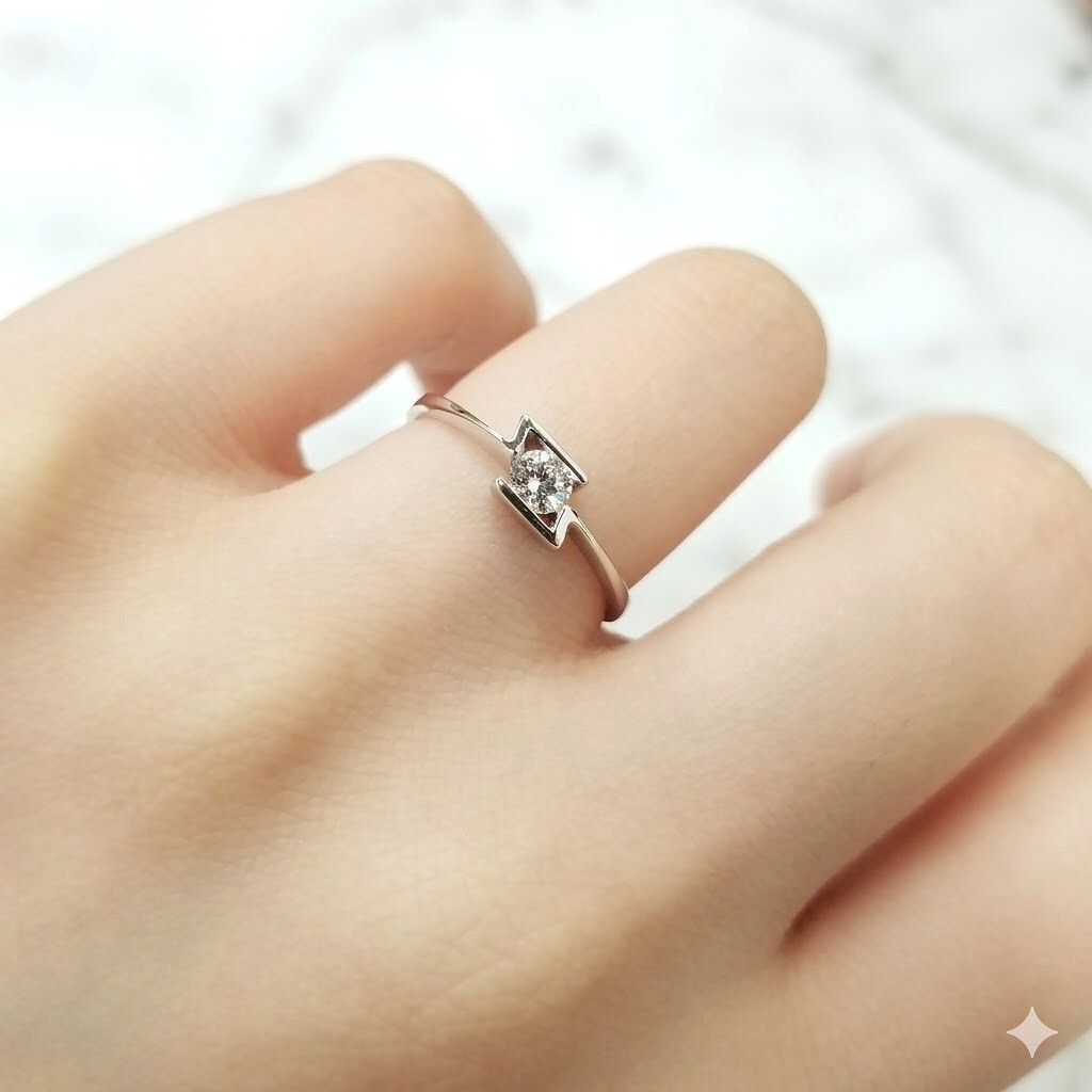 全新18K白金【單粒15份鑽石】戒指