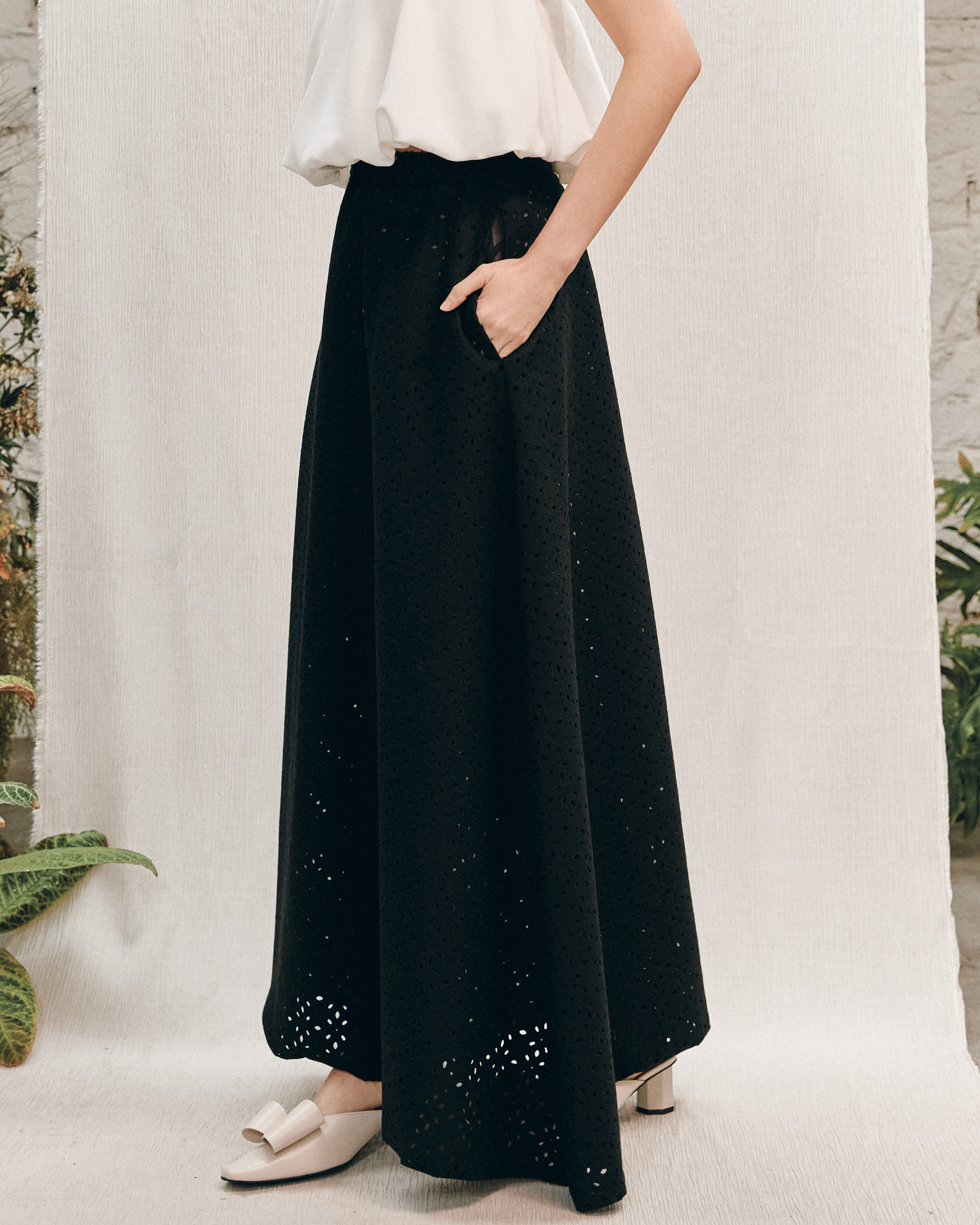 靜夜雕花微絨長裙