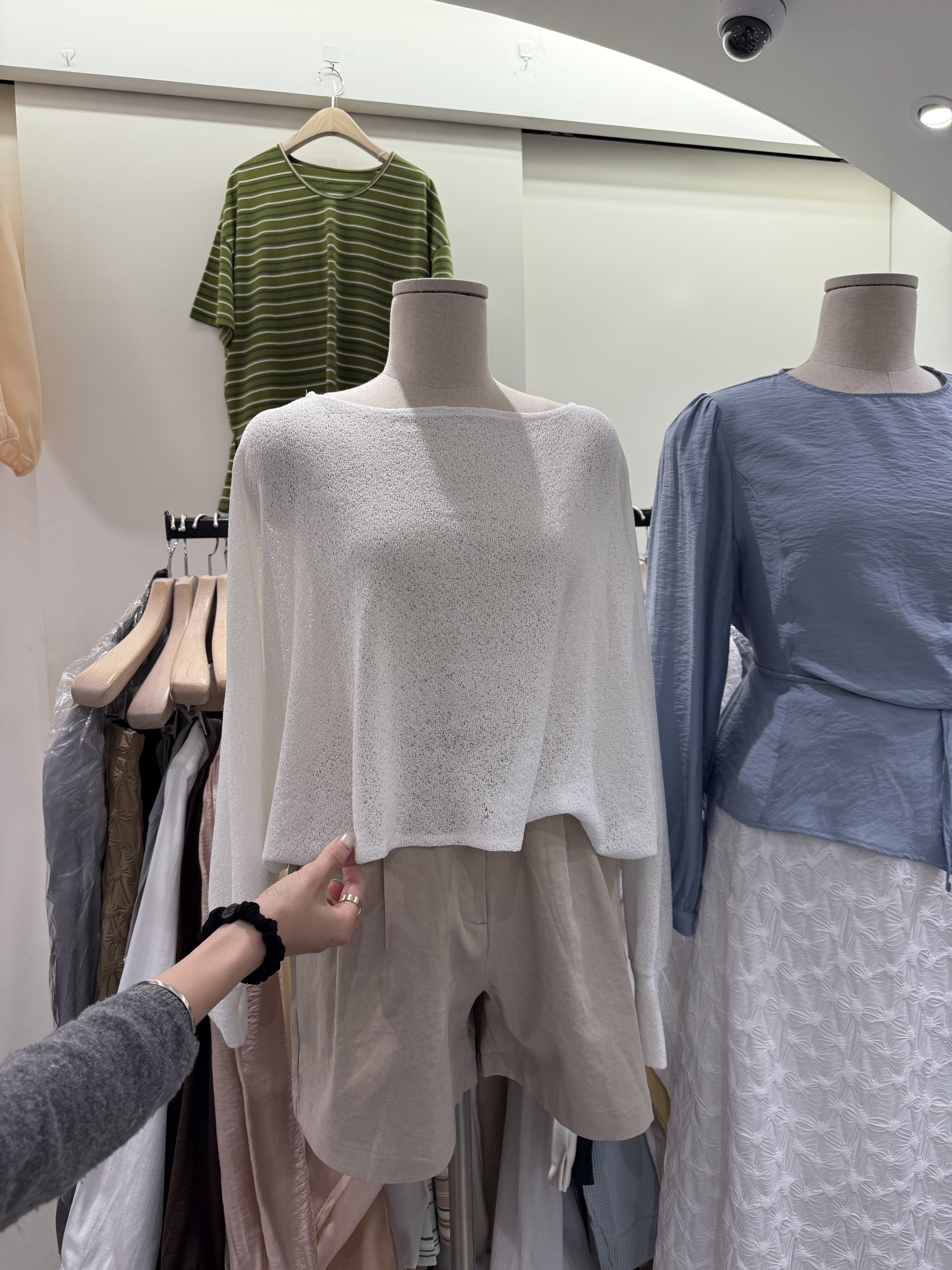 韓國連線 質感鏤空針織罩衫