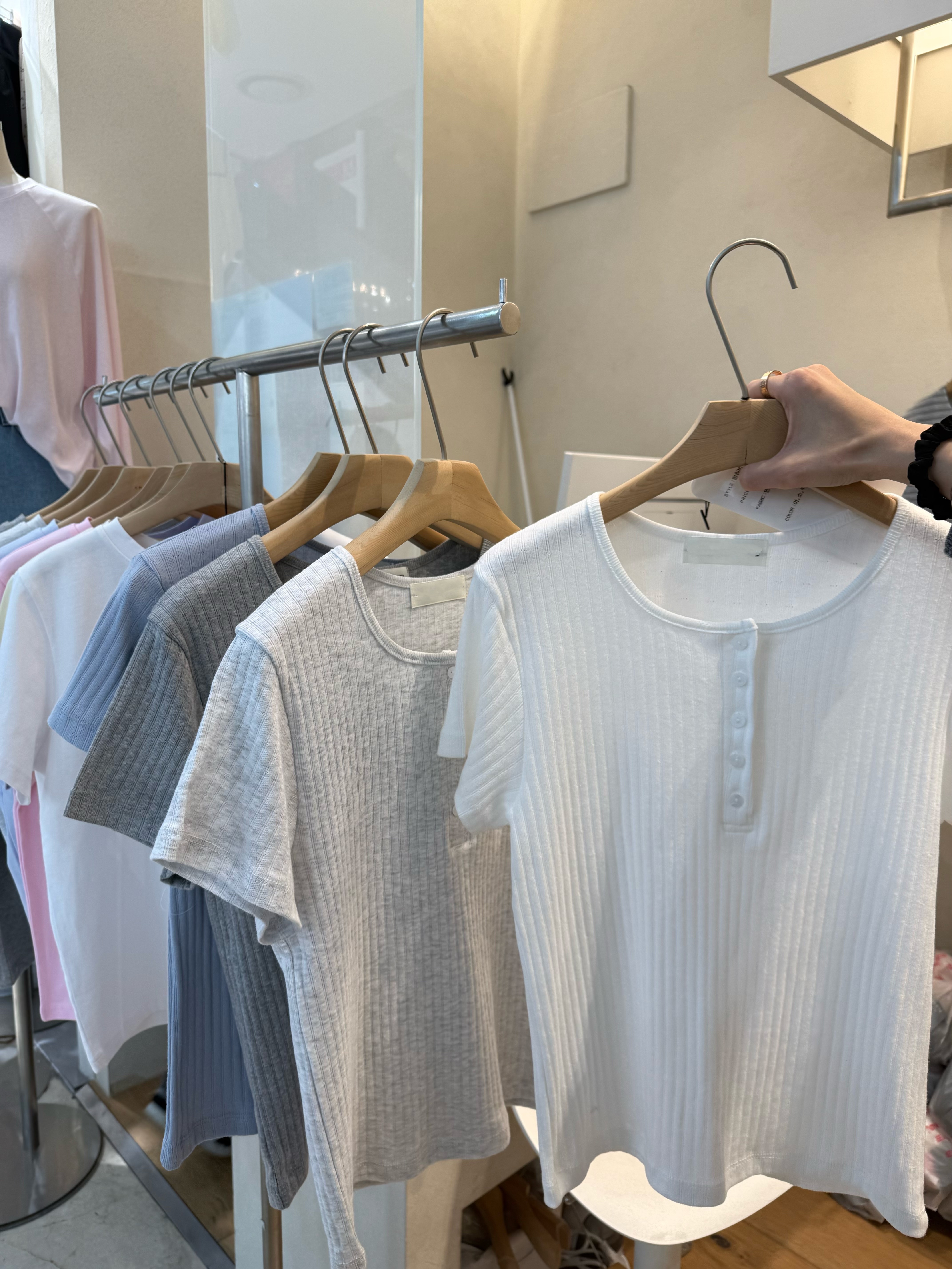 韓國連線 直坑條排釦短袖上衣