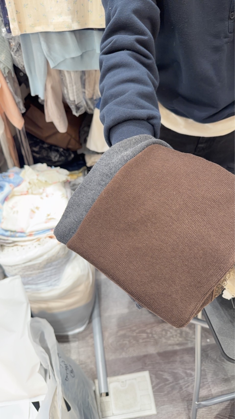 韓國連線 V領蕾絲針織背心