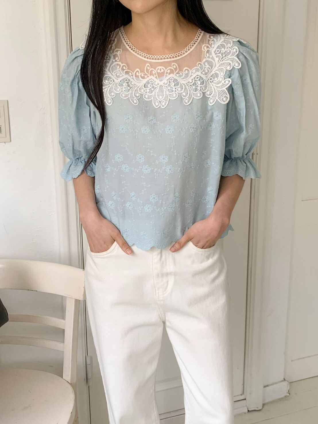 新娘蕾絲花領公主袖上衣