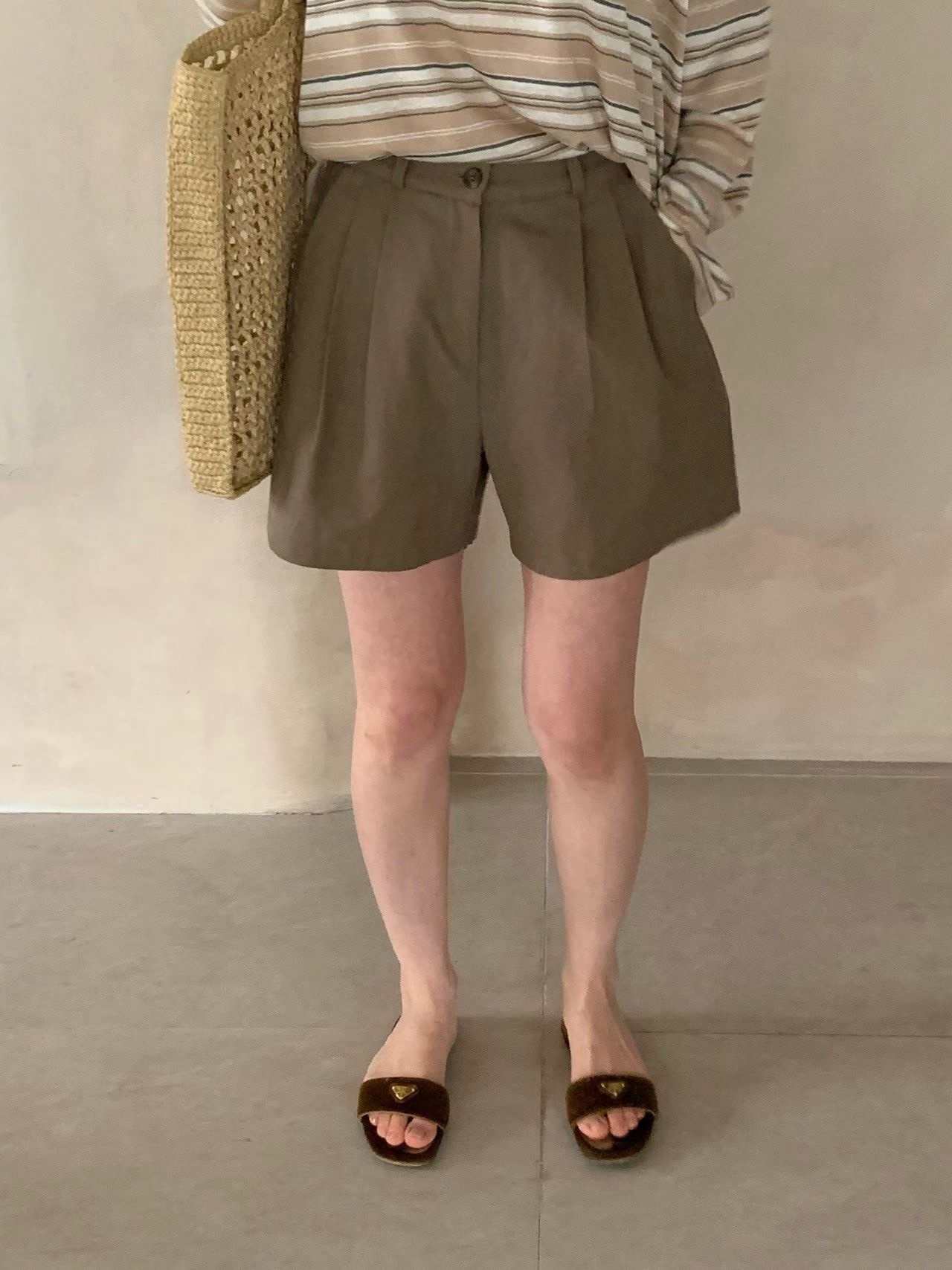 韓國連線 前打褶休閒三分短褲