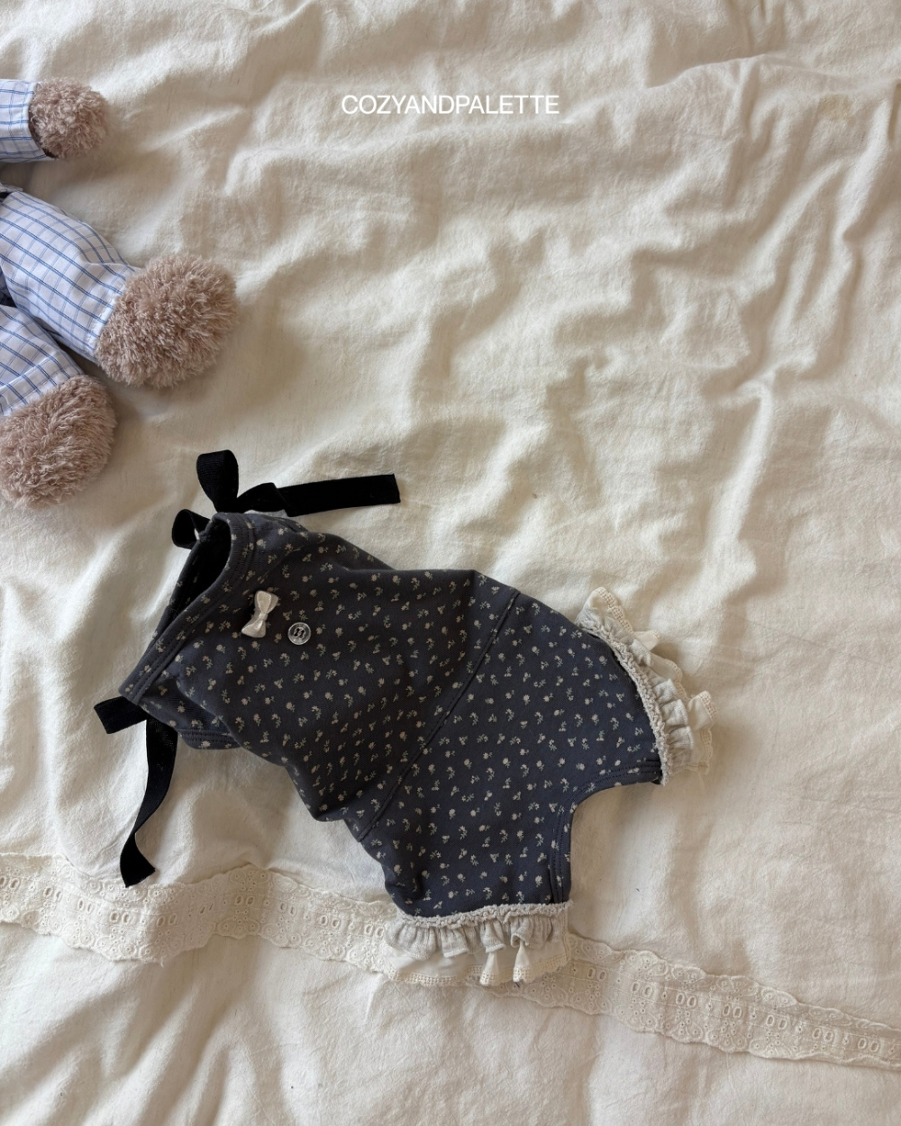 COZY-N 復古懷舊小花連身褲