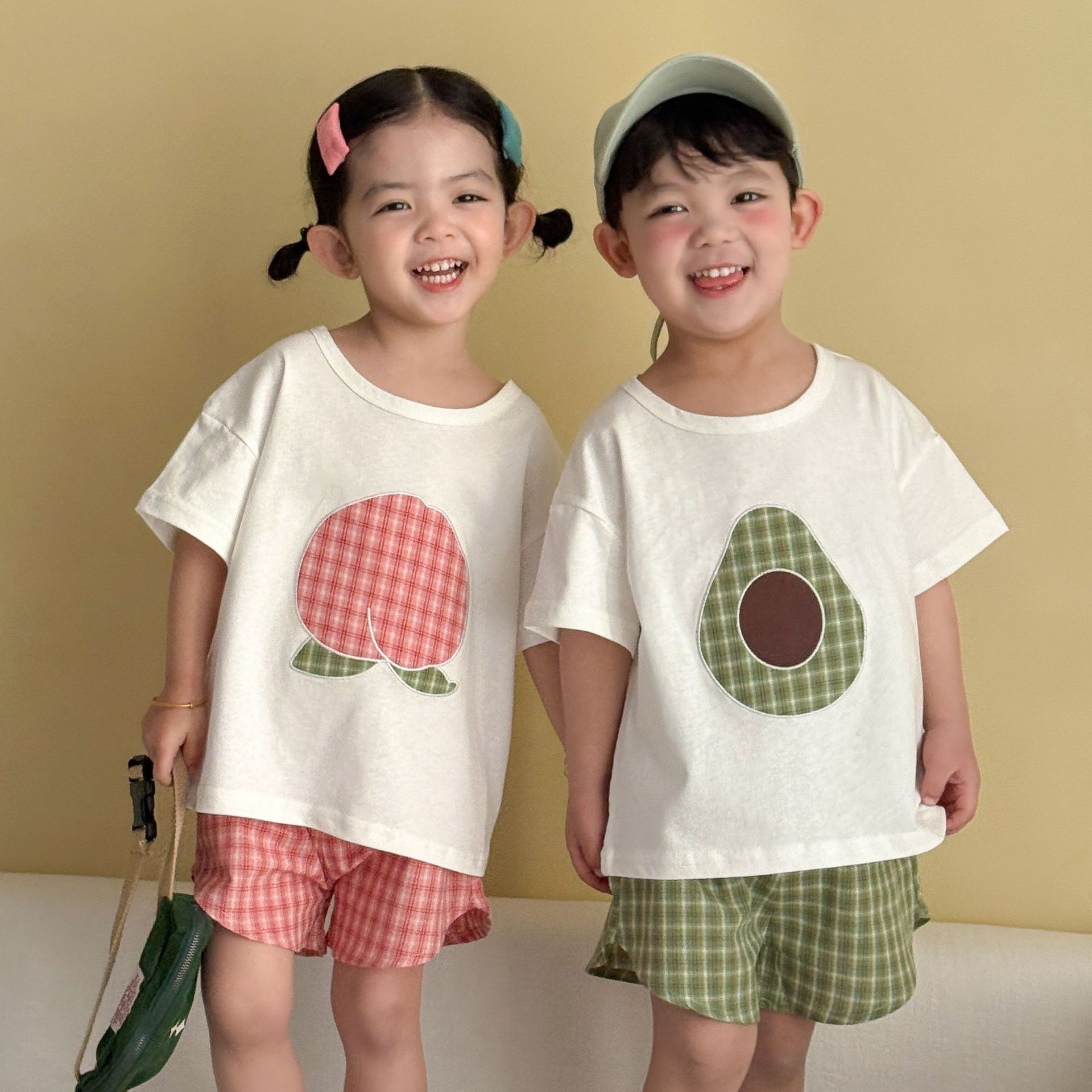 兄弟姐妹一起穿_四色水果格子褲套裝