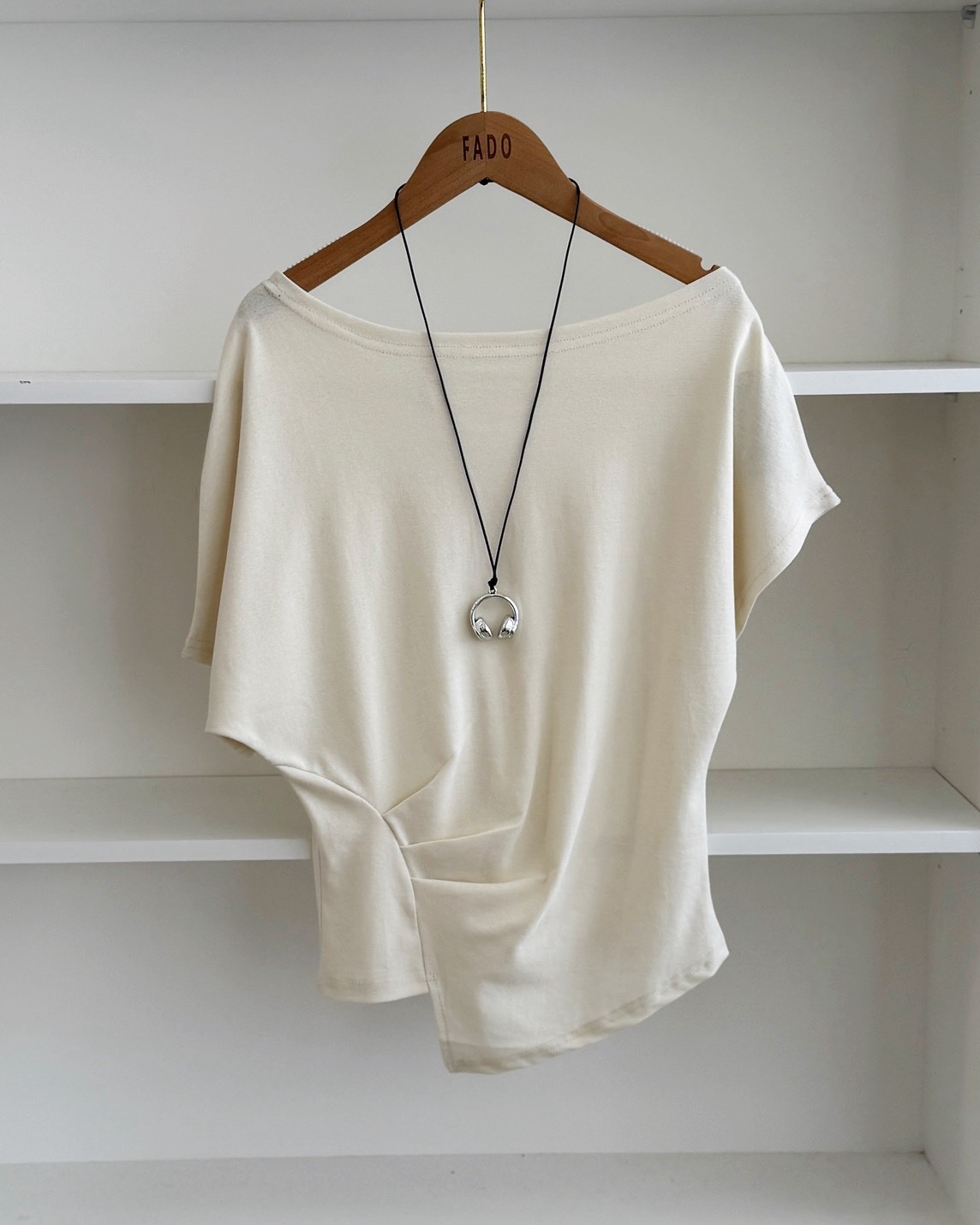 法朵Fado shop｜斜肩復古縮腰T(附耳機造型項鍊) 0215076 四色