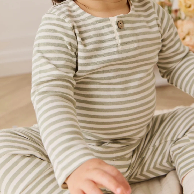 （預購）JAMIEKAY 雙釦裝飾條紋長褲 Pima Cotton Wesley Pant - Narrow Stripe Lichen / Cloud