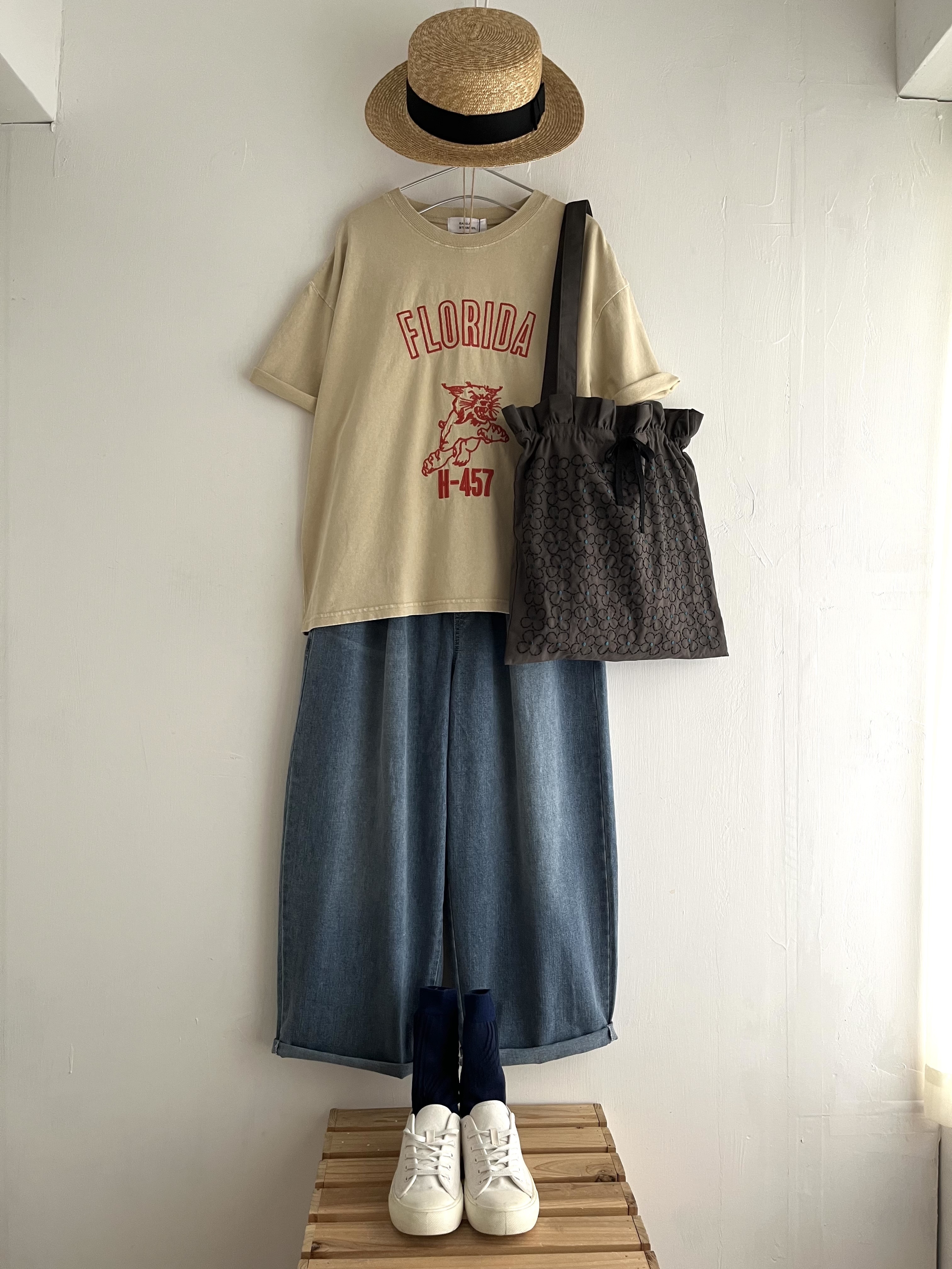 KAKELA & TRANQUIL米色洗水布刺繡tee