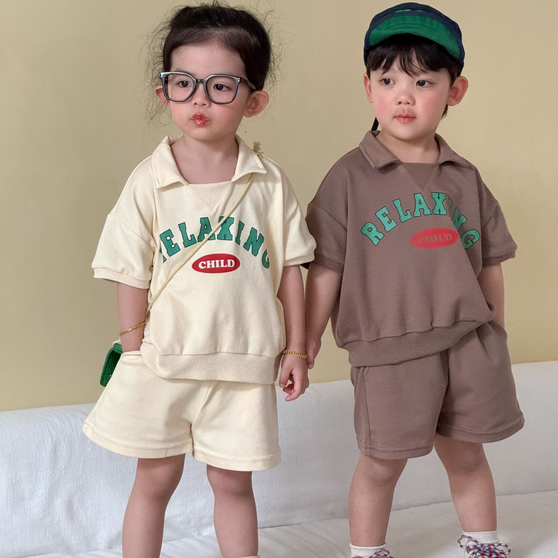 兄弟姐妹一起穿_relaxing有領套裝