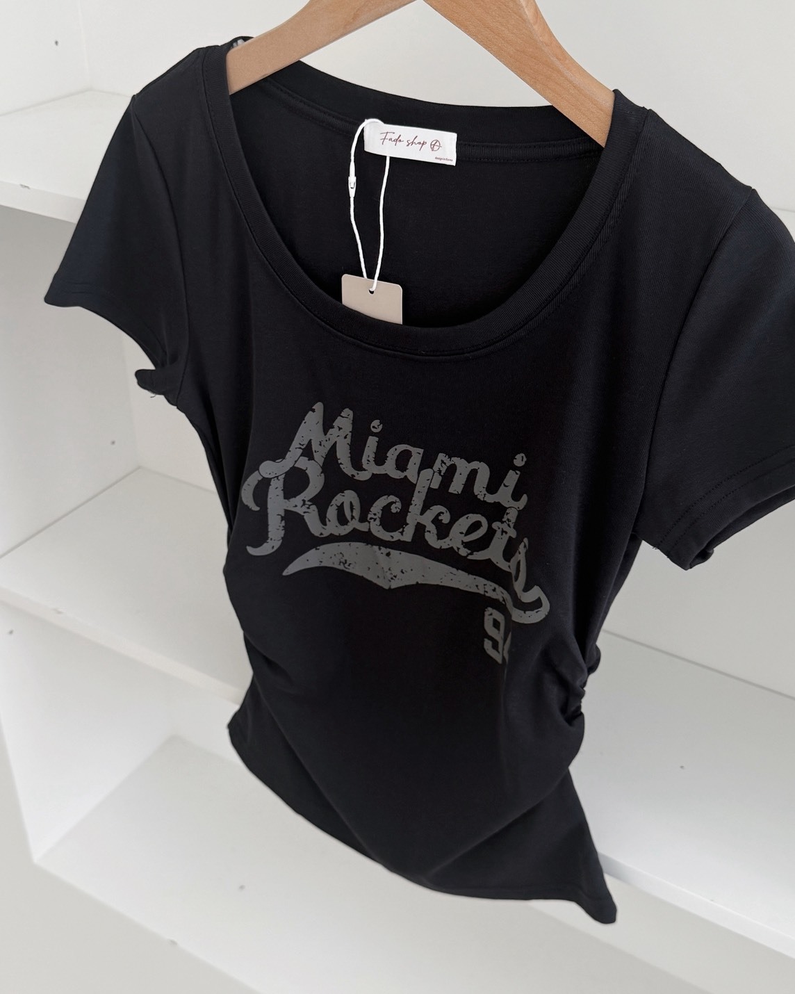 法朵Fado shop｜斑駁字母抓皺短T 0215060 四色