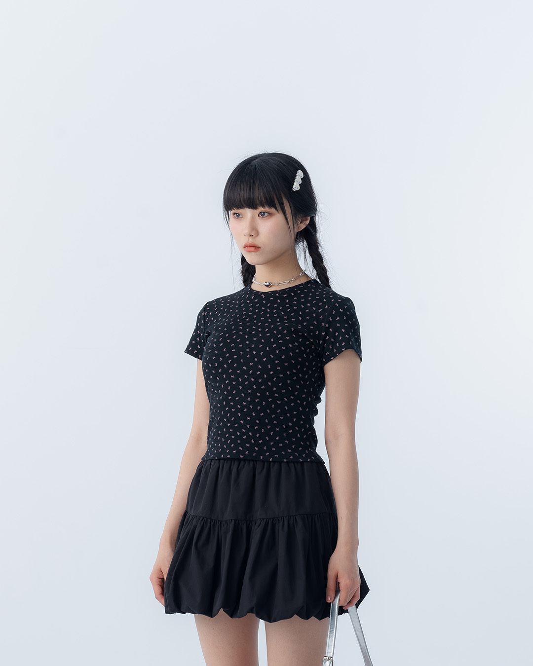 All-over bow print round neck fitted top, available in three colors S/M【01099477】in stock+pre-order