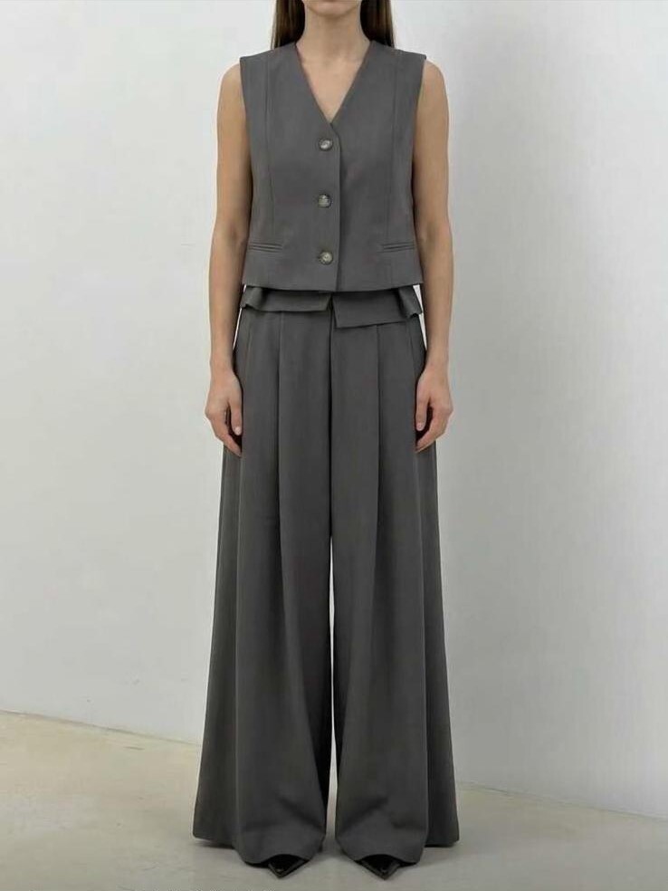 SS10  馬甲 胸 37 長18 $519 (一口價)