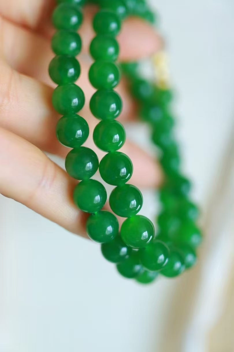 31579 和田玉濃陽綠碧玉項鏈 (9.5mm直徑)
