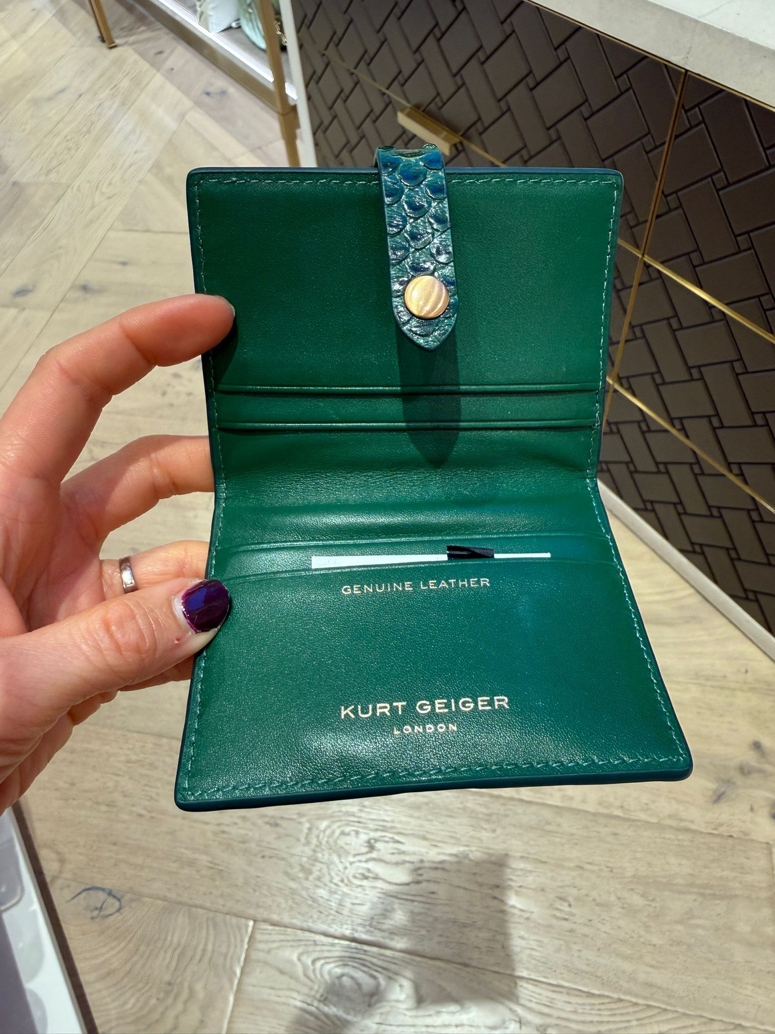 英國代購 (獨立訂單)-Kurt Geiger BRIXTON MULTI CARD -GREEN（牛皮蛇紋）