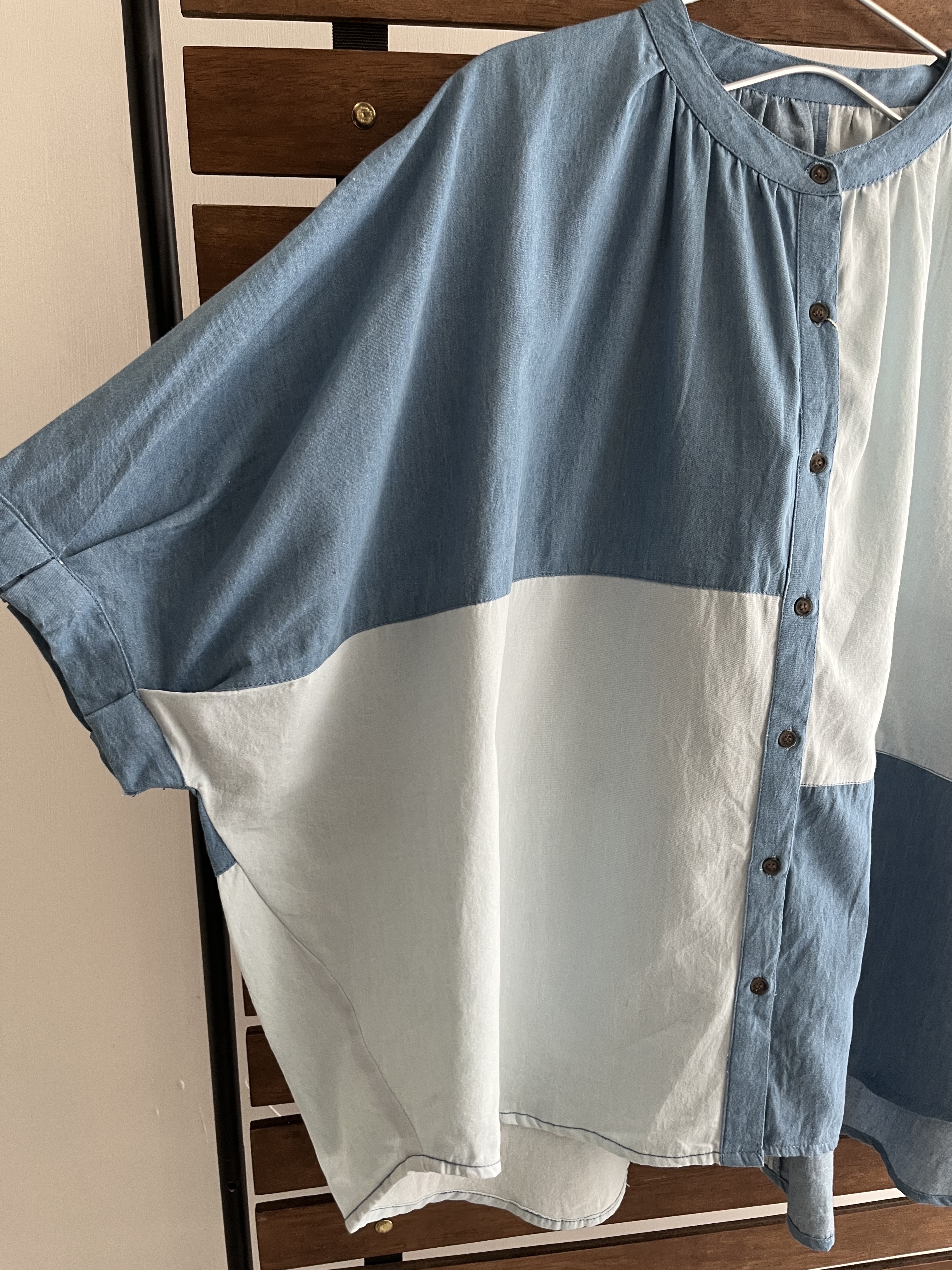 LUPILIEN藍色拼色top