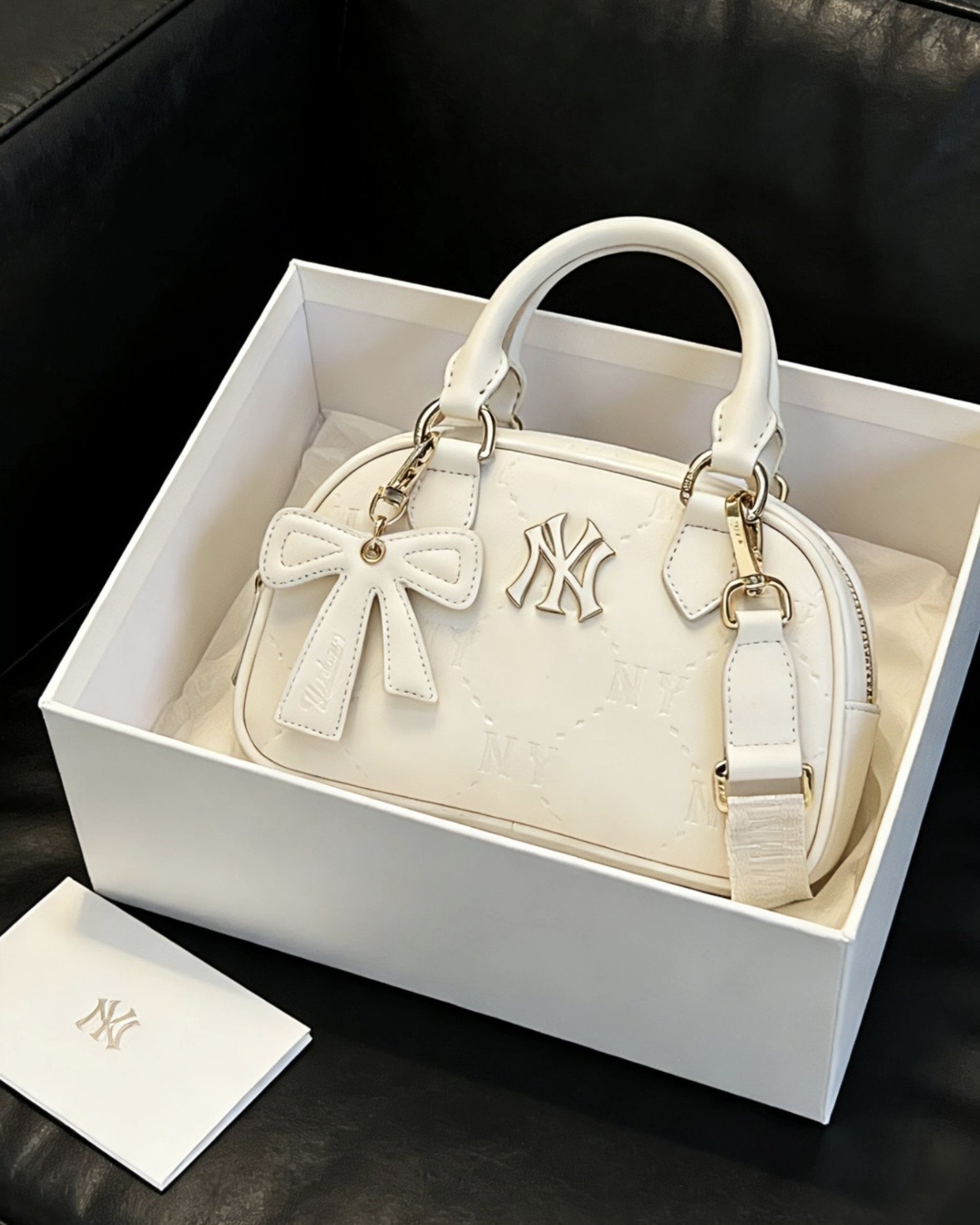 <春日溫柔🤍>MLB 蝴蝶結吊飾 保齡球包 手提 肩背包 四色