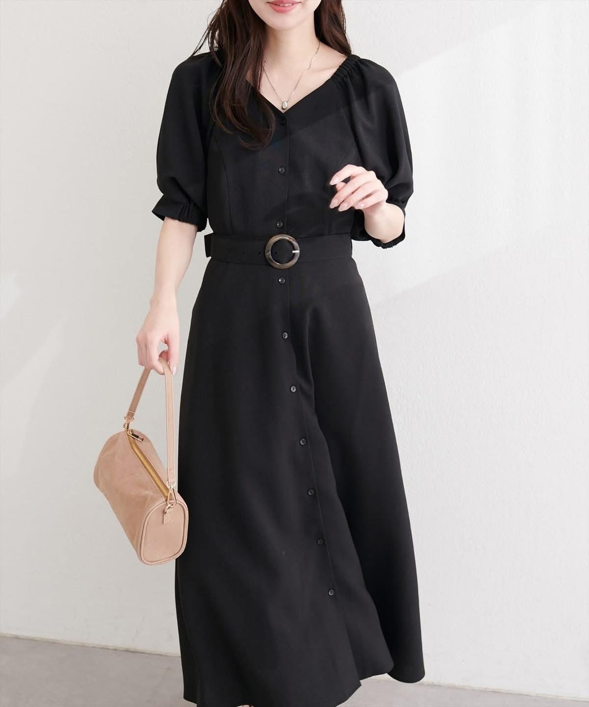 natural couture(ナチュラルクチュール)  フロントボタンベルト付きワンピース黑（0361090350）