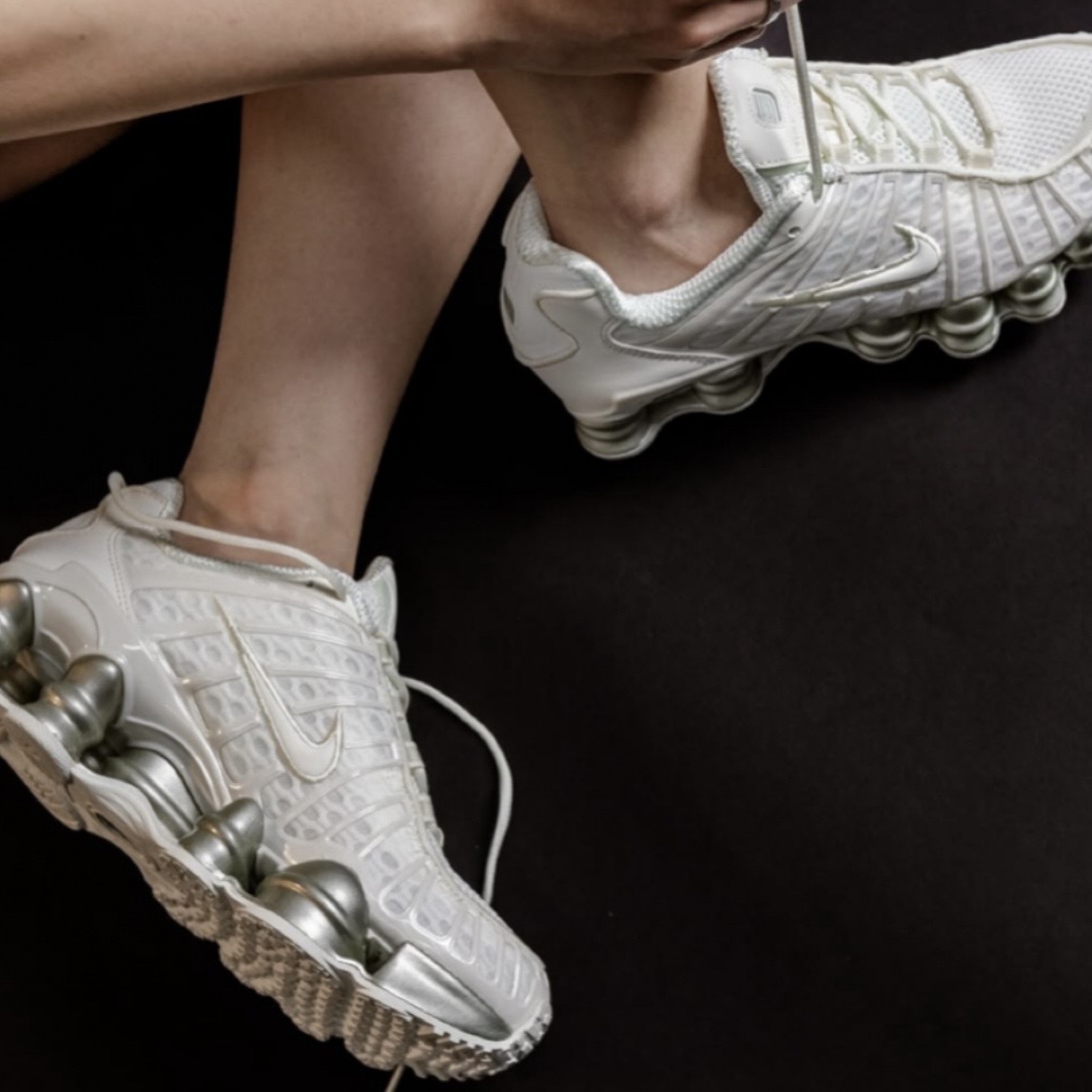 NIKE SHOX TL 海鹽米白 灰底 彈簧鞋 "WHITE AND MAX ORANGE" 休閒鞋 女鞋 AR3566-103