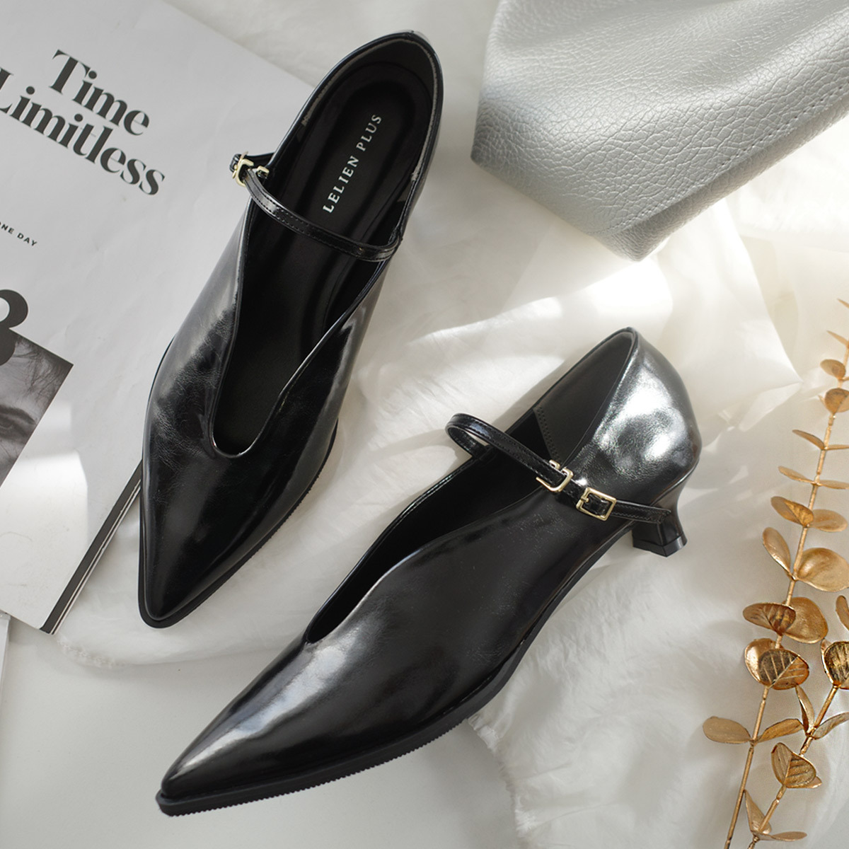 獨特剪裁尖頭瑪莉珍低跟鞋【SY014】