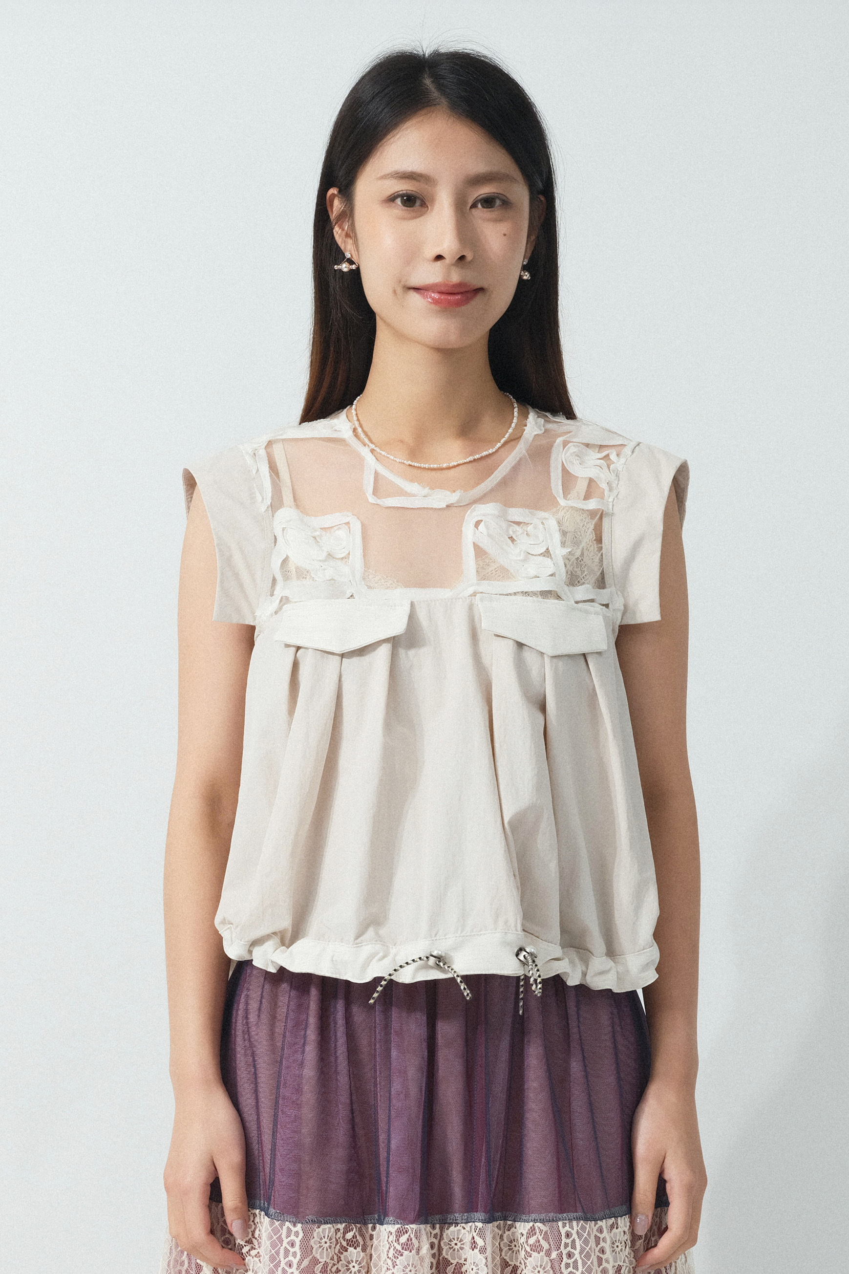 絲帶花網紗領傘腳背心 (預購產品）