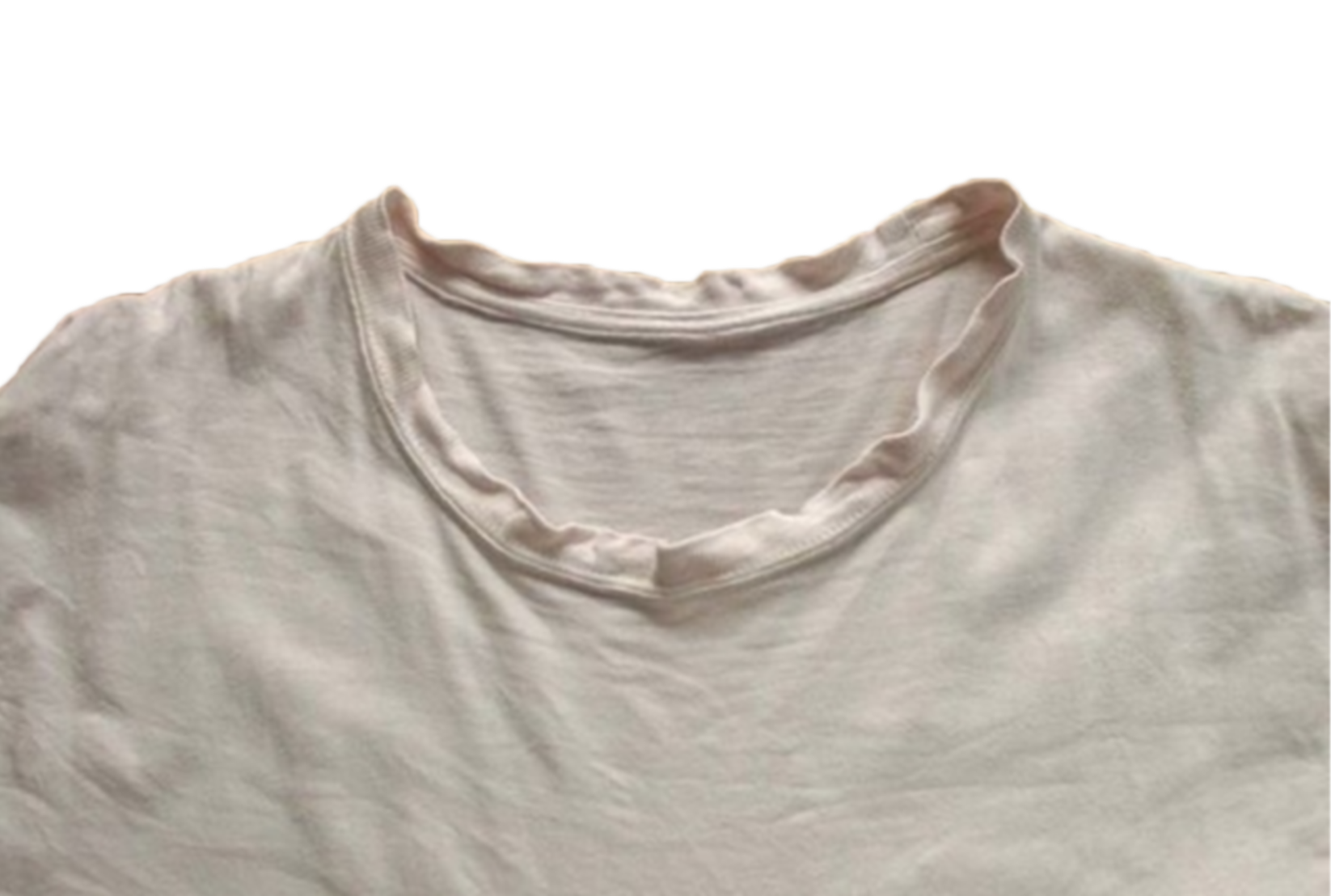 男生素T最怕悶熱與領口荷葉邊