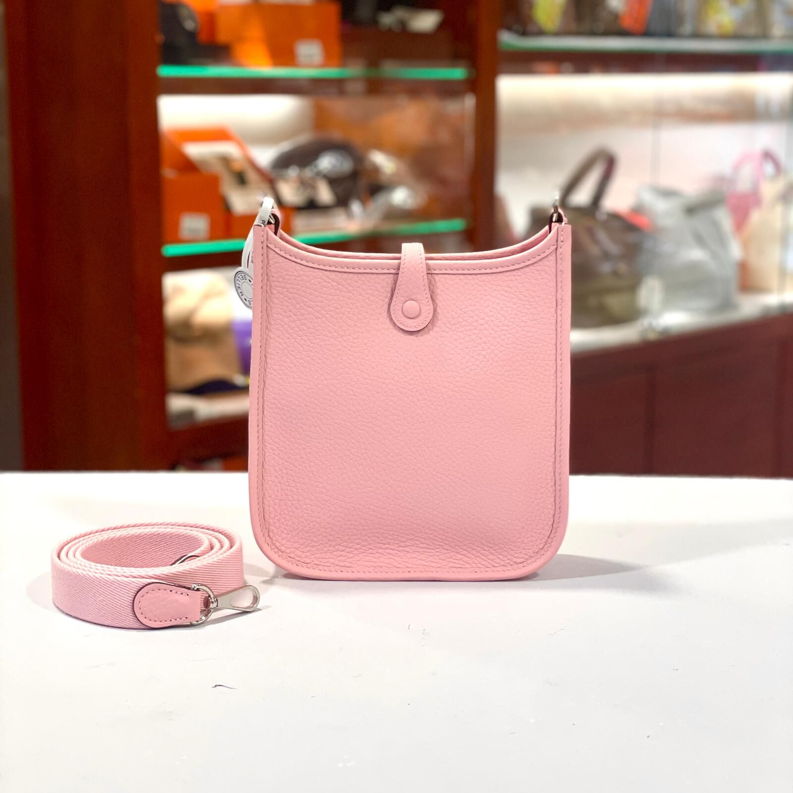 全新HERMES MINI EVELYNE 二代短帶K刻 3Q/ROSE SAKURA TC 櫻花粉銀扣 #E16 #BRAND NEW #香榭站正品