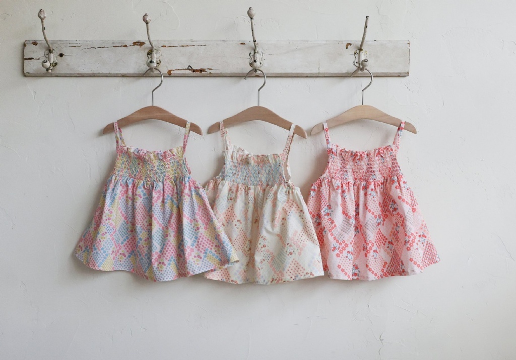 正韓夏Flo 三色浪漫花背心